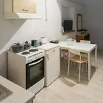 Marina's Garden Nests - Bliss Getaways Apartament