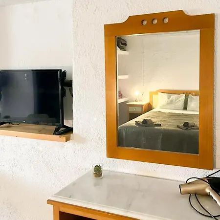 Διαμέρισμα Marina's Garden Nests - Bliss Getaways *