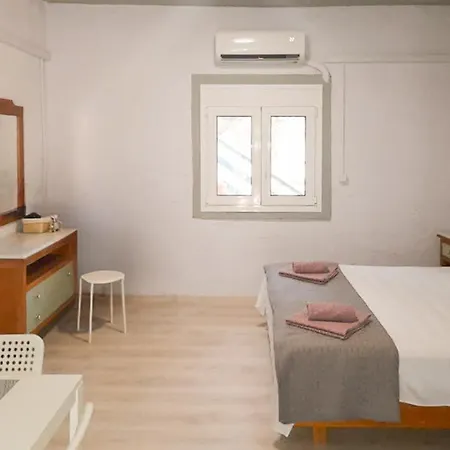 Marina's Garden Nests - Bliss Getaways Romanos (Messenia)