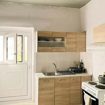 Marina's Garden Nests - Bliss Getaways Appartement *