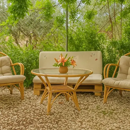Apartment Marina's Garden Nests - Bliss Getaways Romanos (Messenia)