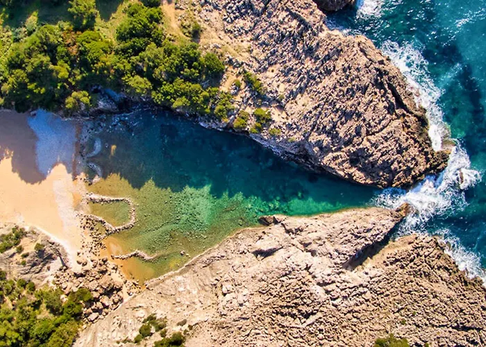 Marina's Garden Nests - Bliss Getaways Apartmán