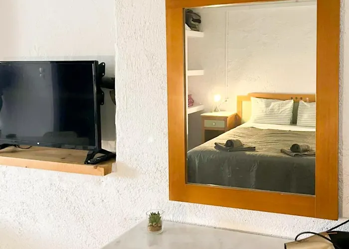 Apartment Marina's Garden Nests - Bliss Getaways *